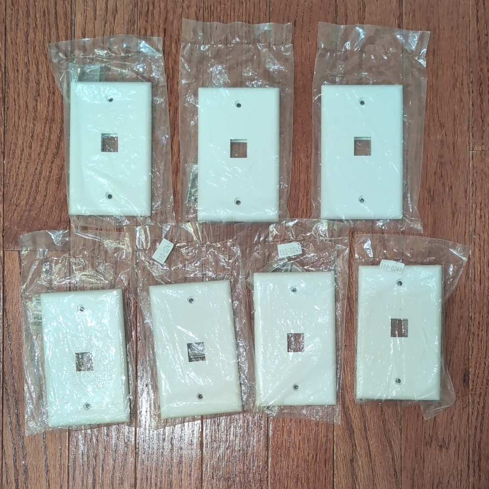 Bundle of Seven 1 Port White Wall Plates New